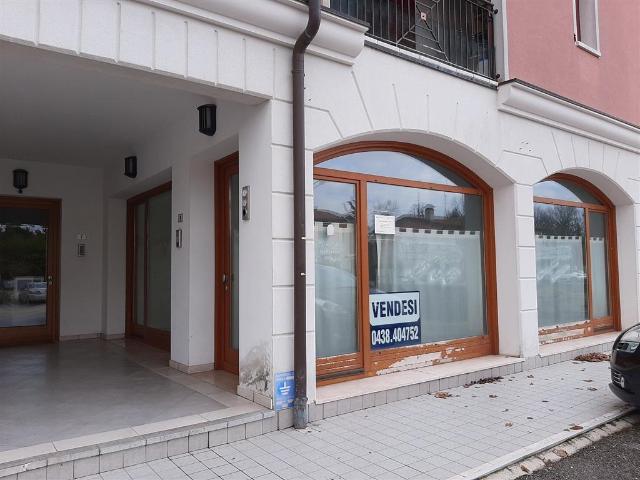 Locale Commerciale in vendita a San Stino di Livenza, Corbolone