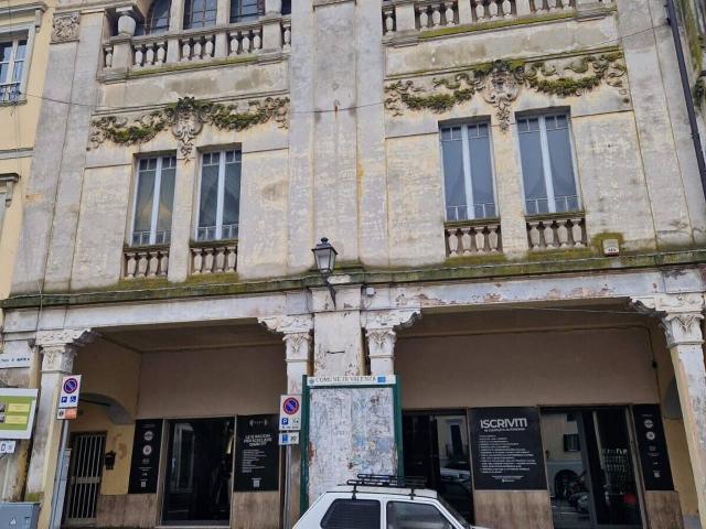 Locale Commerciale in vendita a Piemonte, Alessandria