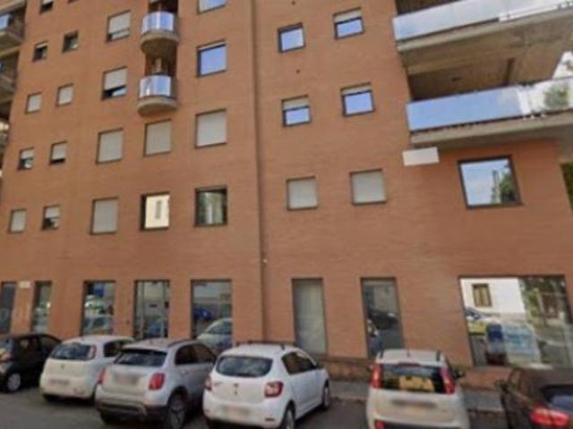 Locale Commerciale in affitto a Piemonte, Alessandria