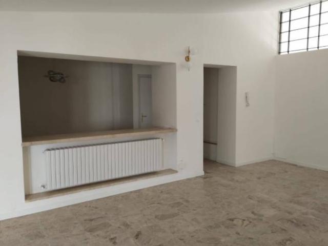 Ufficio in affitto a Zona Sud, Brescia