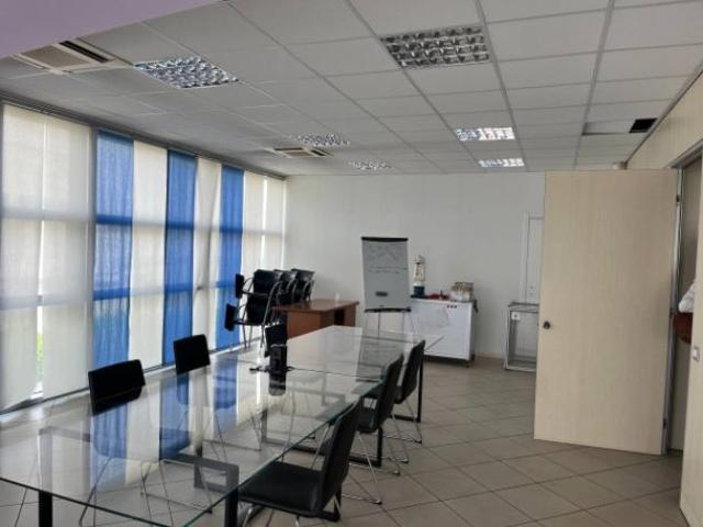 Ufficio in vendita a Zona Sud, Brescia