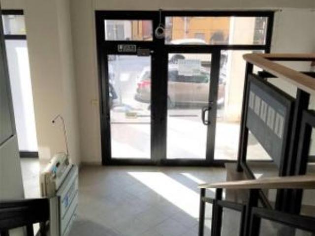 Locale Commerciale in affitto a Unione dei comuni Valli del Reno, Lavino e Samoggia, Casalecchio Di Reno