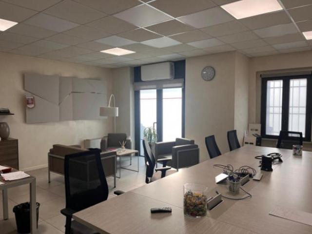 Ufficio in vendita a Azzano Mella, Lombardia
