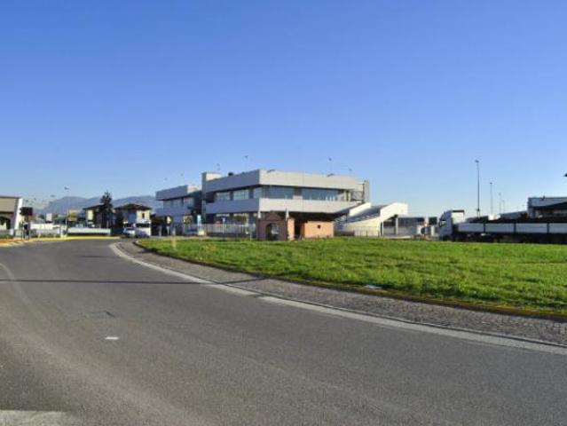 Ufficio in vendita a Flero, Lombardia