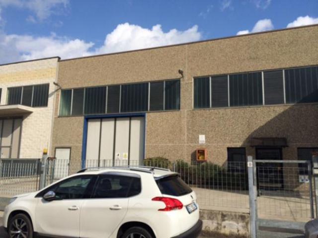 Capannone in vendita a Le Mose, Piacenza