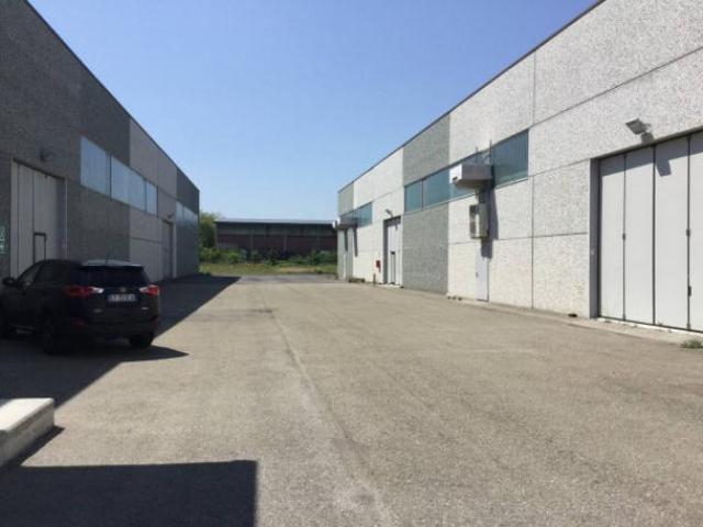 Capannone in affitto a Pozzolo Formigaro, Alessandria