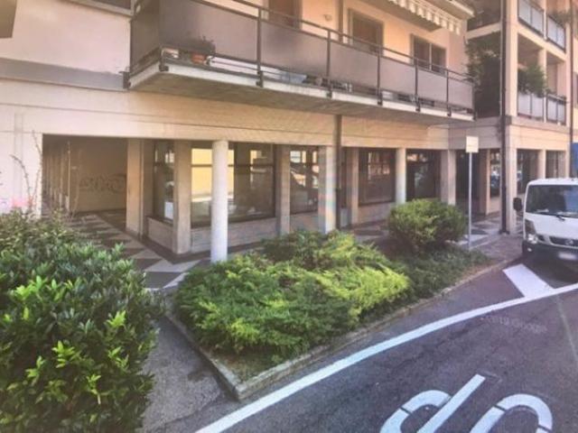 Ufficio in vendita a Orio Al Serio, Lombardia
