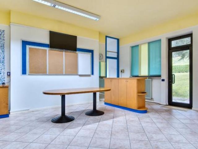 Ufficio in vendita a Trescore Balneario, Lombardia