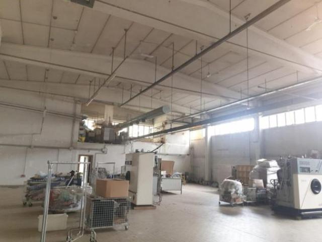 Capannone in vendita a Quartirolo, Carpi