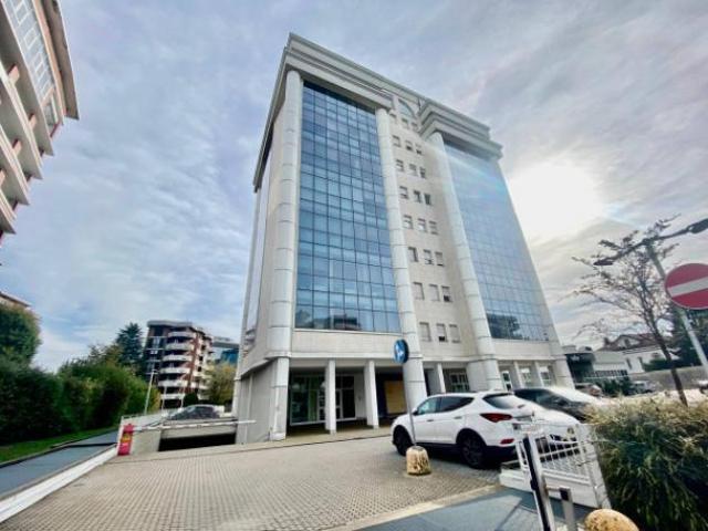 Ufficio in vendita a Gallarate, Lombardia