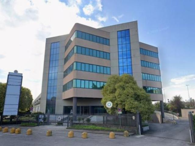 Ufficio in affitto a Zona Sud, Brescia