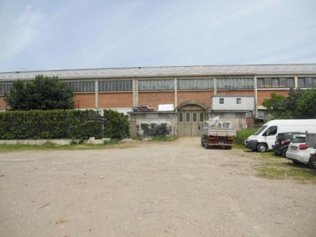 Capannone in vendita a Bettolino, Pogliano Milanese