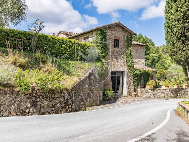 Rustico in vendita a Radda in Chianti, Siena