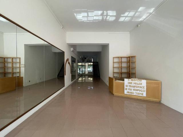 Locale Commerciale in affitto a Abano Terme Bagni, Veneto