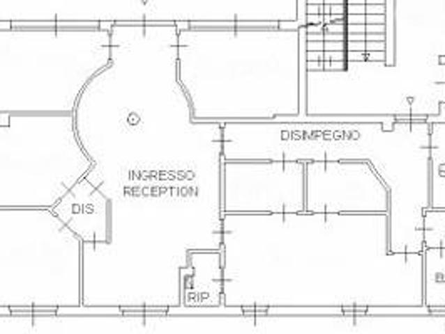 Locale Commerciale in affitto a Abbiategrasso, Lombardia