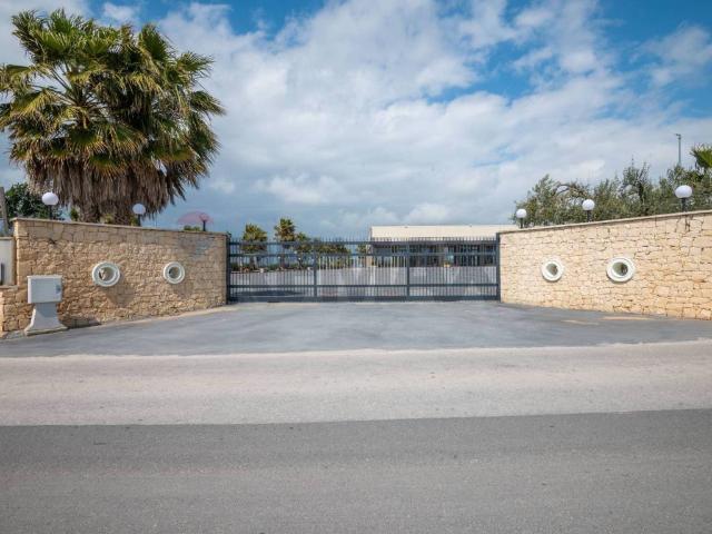 Locale Commerciale in affitto a Acate, Sicilia