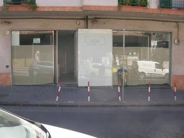 Locale Commerciale in affitto a Cannizzaro, Aci Castello