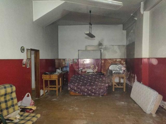 Locale Commerciale in affitto a Aci Sant'antonio, Sicilia