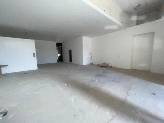 Locale Commerciale in affitto a Aci Sant'antonio, Sicilia