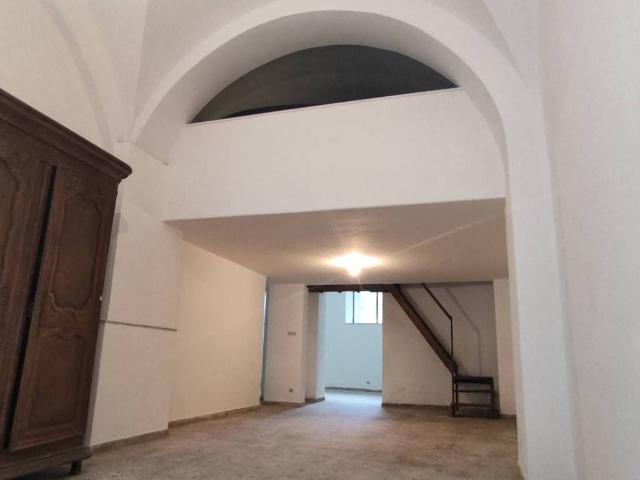 Locale Commerciale in affitto a Acireale, Sicilia