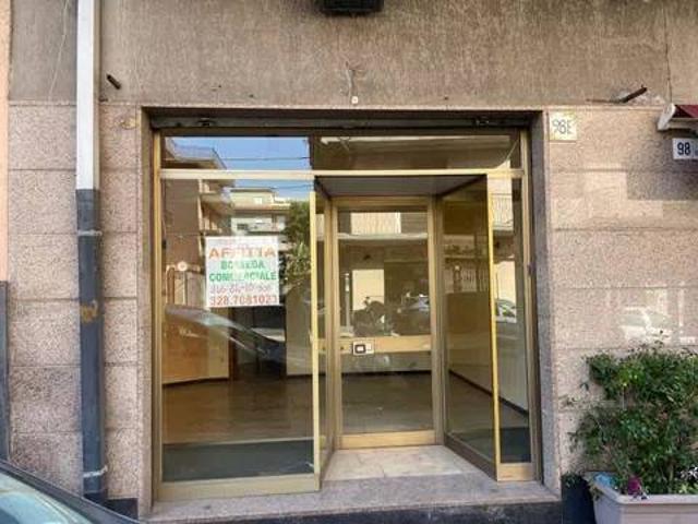 Locale Commerciale in affitto a Santa Caterina, Acireale