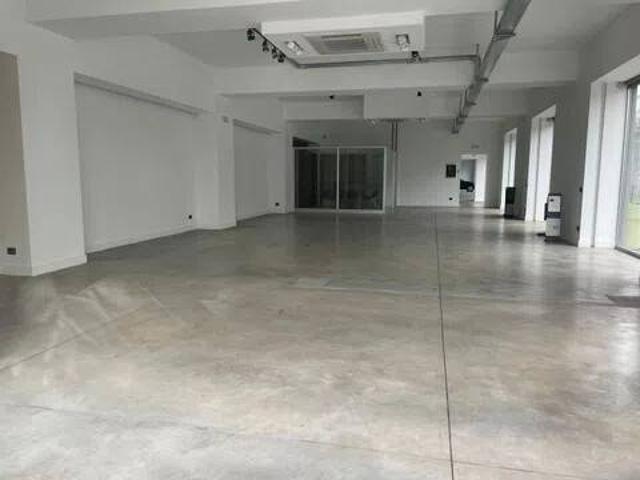Locale Commerciale in affitto a Loreto, Acireale