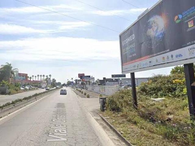 Locale Commerciale in affitto a Loreto, Acireale