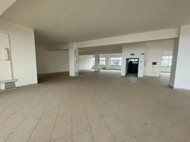 Locale Commerciale in affitto a Loreto, Acireale