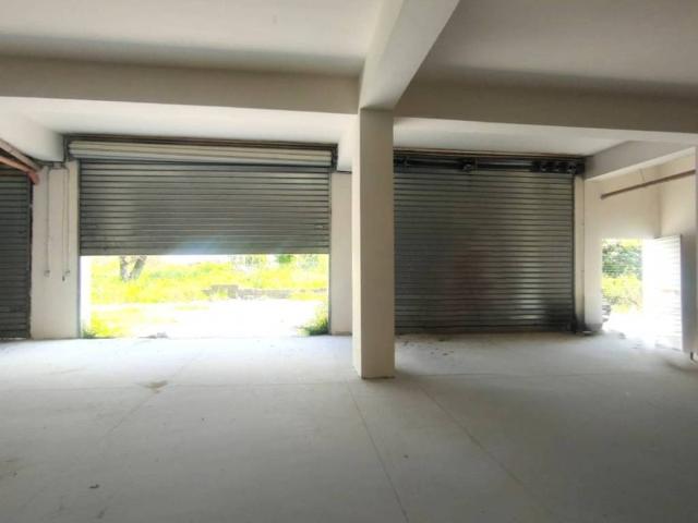 Locale Commerciale in affitto a Acireale, Sicilia