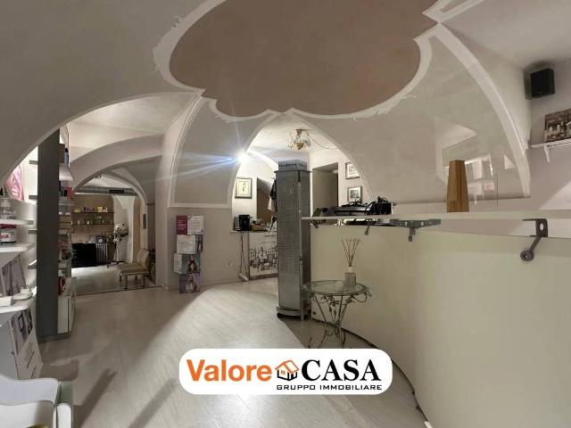 Locale Commerciale in affitto a Piemonte, Alessandria