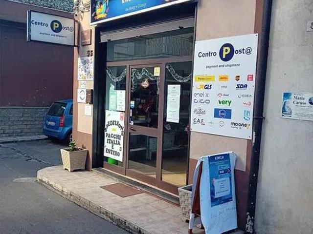 Locale Commerciale in affitto a Adrano, Sicilia