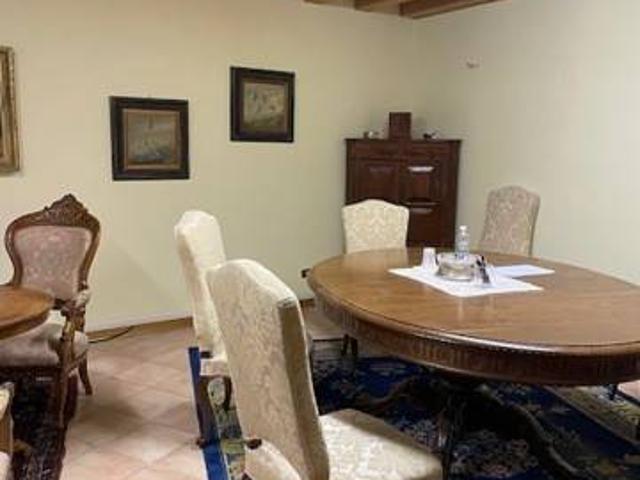 Locale Commerciale in affitto a Borgo Dolomiti, Adria