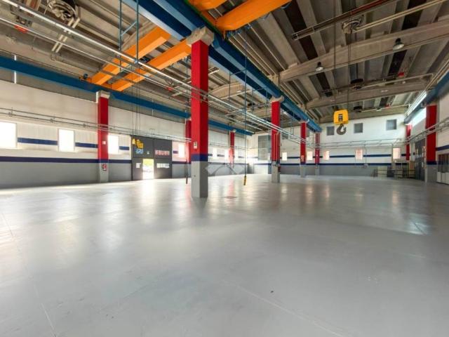 Locale Commerciale in affitto a Comunità montana della Valle Sabbia, Agnosine
