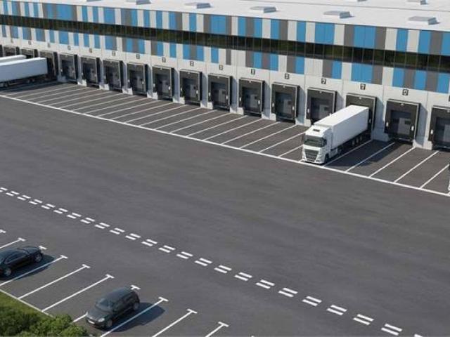 Locale Commerciale in affitto a Agrate Brianza, Lombardia