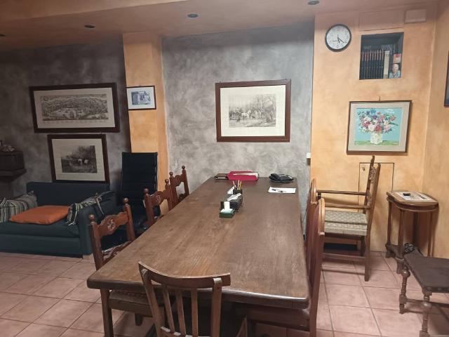 Locale Commerciale in affitto a Agrate Brianza, Lombardia