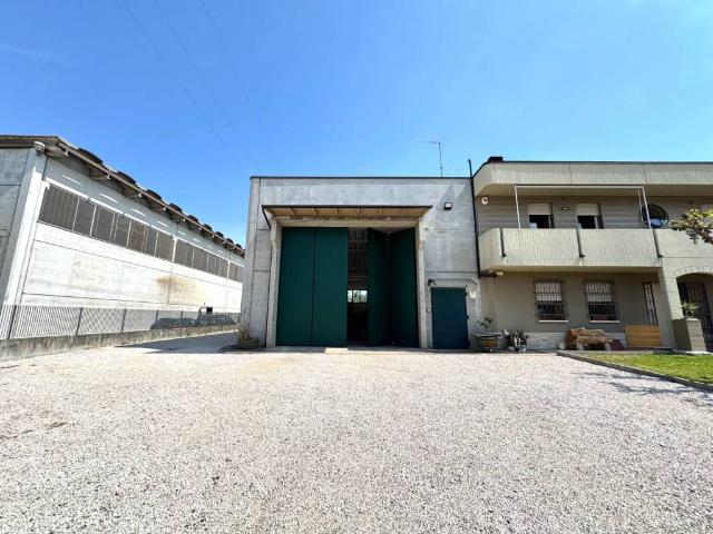 Locale Commerciale in affitto a Agugliaro, Veneto