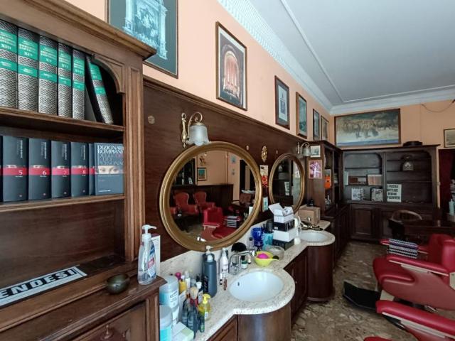 Locale Commerciale in affitto a Piemonte, Cuneo
