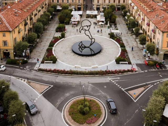 Locale Commerciale in affitto a Piemonte, Cuneo