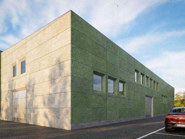 Locale Commerciale in affitto a Piemonte, Cuneo