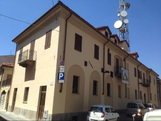 Locale Commerciale in affitto a Piemonte, Cuneo