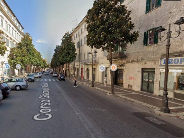Locale Commerciale in affitto a Roma Capitale, Lazio