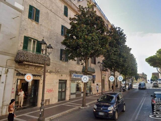 Locale Commerciale in affitto a Roma Capitale, Lazio