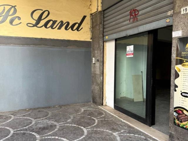 Locale Commerciale in affitto a Roma Capitale, Lazio