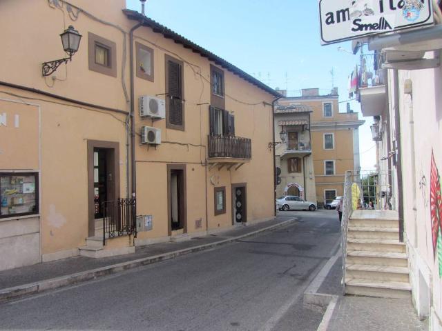 Locale Commerciale in affitto a Roma Capitale, Lazio