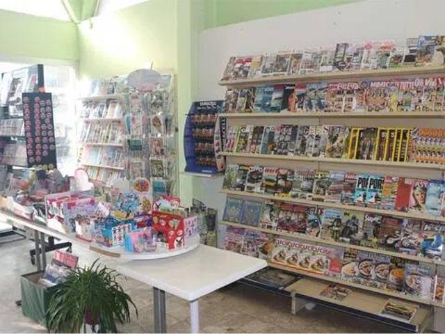 Locale Commerciale in affitto a Albenga, Liguria