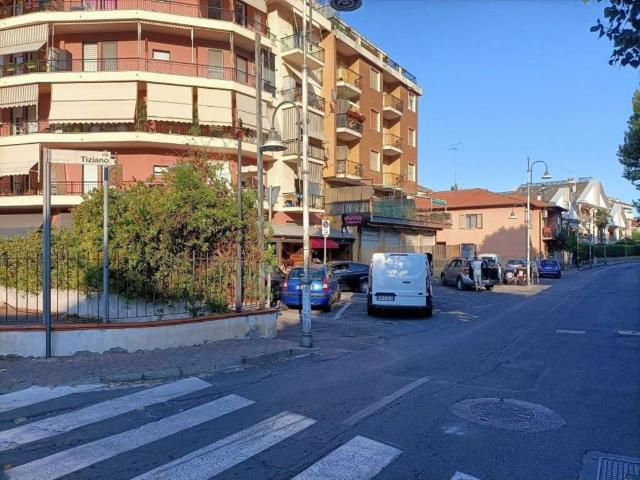 Locale Commerciale in affitto a Vadino, Albenga