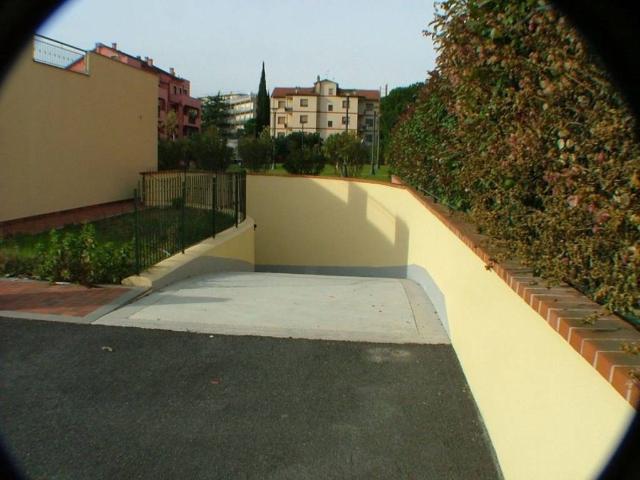Locale Commerciale in affitto a Albenga, Liguria