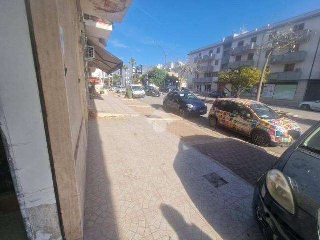 Locale Commerciale in affitto a Alcamo, Sicilia