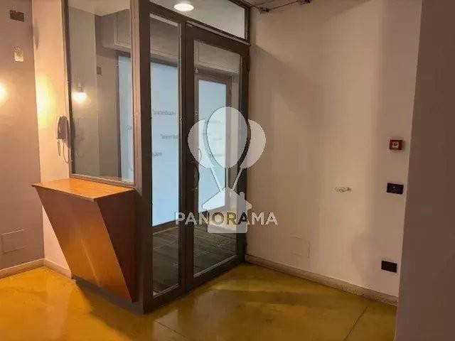 Locale Commerciale in affitto a Alcamo, Sicilia