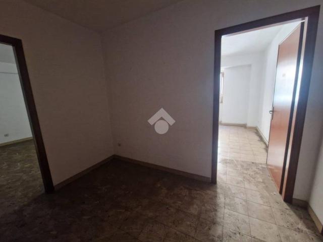 Locale Commerciale in affitto a Alcamo, Sicilia